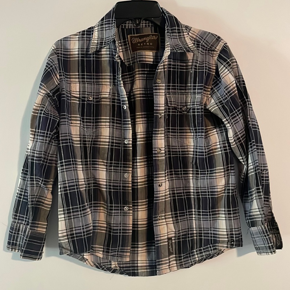 Boys wrangler retro Pearl snap button up dress shirt, size 7/8, euc